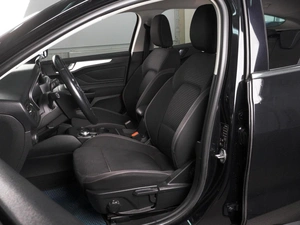 Универсал Ford Focus 2019 года, 1298000 рублей, Красный Пахарь