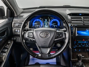 Седан Toyota Camry 2015 года, 1700000 рублей, Красноярск