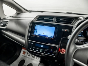 Хетчбэк Honda Fit 2018 года, 1200000 рублей, Красноярск