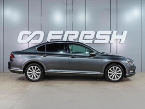 Седан Volkswagen Passat 2017 года, 2349000 рублей, Воронеж