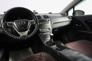 Седан Toyota Avensis 2009 года, 1219000 рублей, Новосибирск