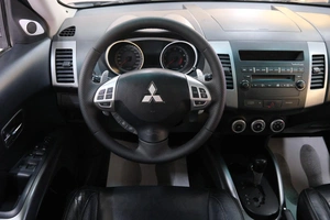 Внедорожник Mitsubishi Outlander 2008 года, 1319000 рублей, Омск