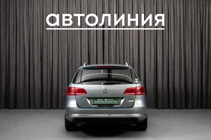 Универсал Volkswagen Passat 2013 года, 1080000 рублей, Красноярск
