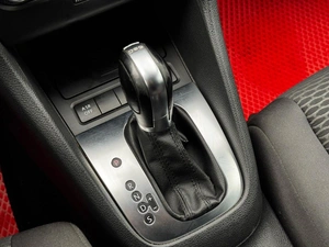 Хетчбэк Volkswagen Golf 2011 года, 769000 рублей, Ижевск
