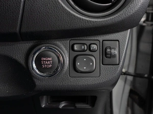 Хетчбэк Toyota Vitz 2019 года, 969000 рублей, Тюмень