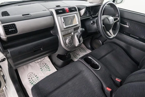 Хетчбэк Honda Zest 2010 года, 599000 рублей, Красноярск