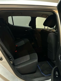 Хетчбэк Nissan Leaf 2019 года, 1897000 рублей, Красноярск