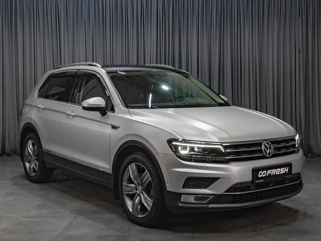 Внедорожник Volkswagen Tiguan 2017 года, 2749000 рублей, Тюмень