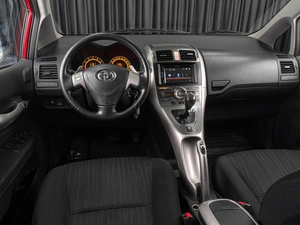 Хетчбэк Toyota Auris 2007 года, 709000 рублей, Тюмень