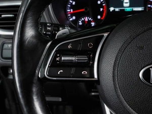 Седан Kia Optima 2018 года, 2069000 рублей, Воронеж