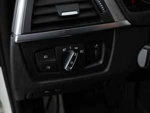 Седан BMW 3 серия 2018 года, 2999077 рублей, Москва