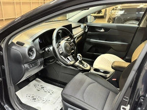 Седан Kia Cerato 2019 года, 1297000 рублей, Красноярск