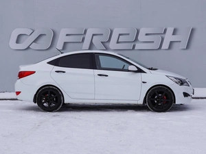 Седан Hyundai Solaris 2014 года, 999000 рублей, Волгоград