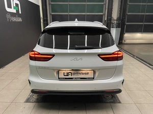 Универсал Kia Ceed 2022 года, 2090000 рублей, Красноярск