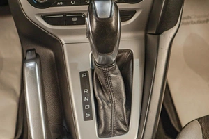 Хетчбэк Ford Focus 2013 года, 859000 рублей, Челябинск