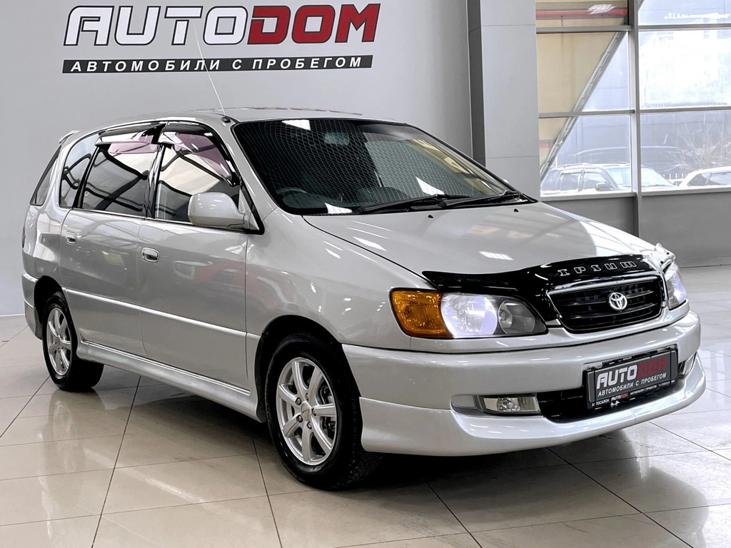 Минивэн Toyota Ipsum 2000 года, 597000 рублей, Солонцы