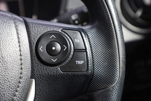 Универсал Toyota Corolla Fielder 2018 года, 1529000 рублей, Новосибирск