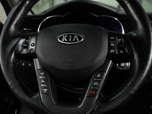 Седан Kia Optima 2012 года, 1430000 рублей, Воронеж