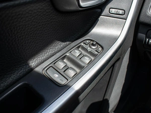 Внедорожник Volvo XC60 2010 года, 1220000 рублей, Краснодар