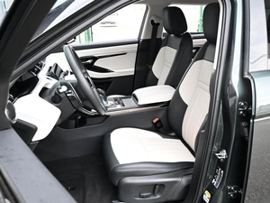 Внедорожник Land Rover Range Rover Evoque 2021 года, 4199000 рублей, Кирилловка