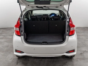 Хетчбэк Nissan Note 2017 года, 1275000 рублей, Красноярск