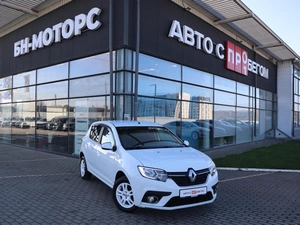 Хэтчбек Renault Sandero 2018 года, 905000 рублей, Мирное
