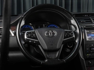 Седан Toyota Camry 2015 года, 2219000 рублей, Тюмень