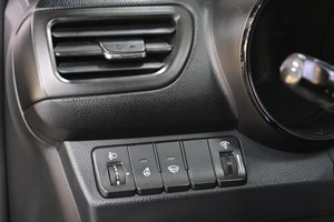 Седан Kia Rio 2014 года, 699000 рублей, Омск