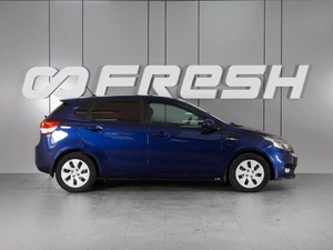 Хетчбэк Kia Rio 2016 года, 830000 рублей, Красный Пахарь