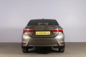 Седан Toyota Corolla 2018 года, 1899000 рублей, Новосибирск