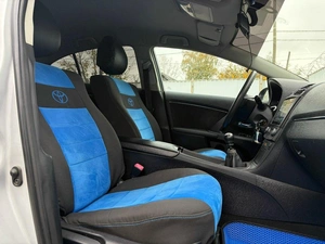 Седан Toyota Avensis 2011 года, 1099000 рублей, Ижевск