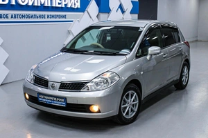 Седан Nissan Tiida 2005 года, 548000 рублей, Солонцы