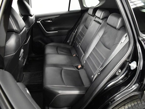 Внедорожник Toyota RAV4 2021 года, 3495100 рублей, Казань