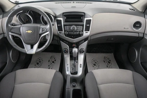 Седан Chevrolet Cruze 2010 года, 639000 рублей, Красноярск