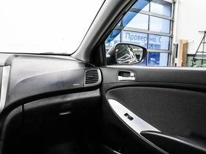 Седан Hyundai Solaris 2014 года, 940000 рублей, Красноярск