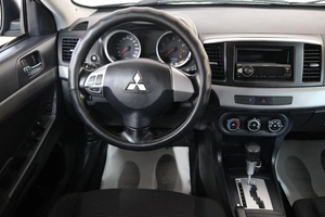 Седан Mitsubishi Lancer 2010 года, 869000 рублей, Омск