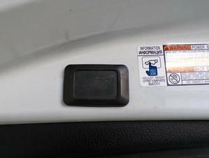 Внедорожник Toyota RAV4 2016 года, 2564700 рублей, Красноярск