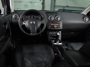 Внедорожник Nissan Qashqai 2010 года, 979000 рублей, Воронеж