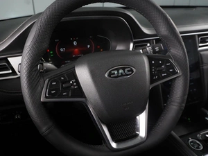 Лифтбек JAC J7 2023 года, 1215000 рублей, Минеральные Воды