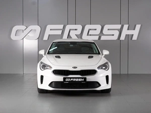 Лифтбек Kia Stinger 2019 года, 2410000 рублей, Красный Пахарь