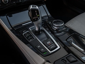 Седан BMW 5 серия 2013 года, 1448000 рублей, Краснодар