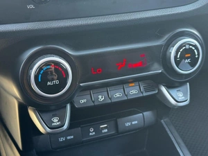 Хетчбэк Kia Rio X-Line 2019 года, 1279000 рублей, Ижевск