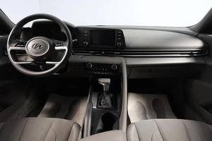 Седан Hyundai Elantra 2021 года, 1909000 рублей, Новосибирск