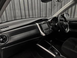 Универсал Toyota Corolla Fielder 2017 года, 1349000 рублей, Красноярск