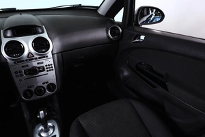 Хетчбэк Opel Corsa 2012 года, 639000 рублей, Пермь