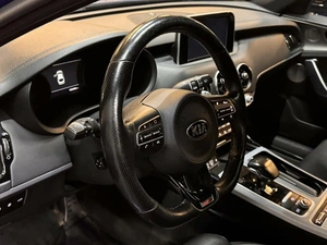 Лифтбек Kia Stinger 2018 года, 2897000 рублей, Красноярск