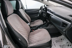 Седан Toyota Corolla 2015 года, 1149000 рублей, Красноярск