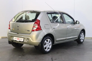 Хэтчбек Renault Sandero 2014 года, 1100000 рублей, Брянск