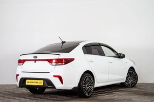 Седан Kia Rio 2017 года, 1069000 рублей, Сургут