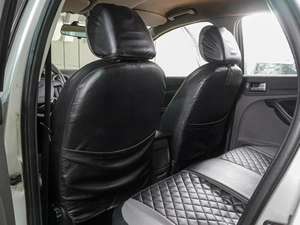 Седан Ford Focus 2006 года, 369000 рублей, Воронеж